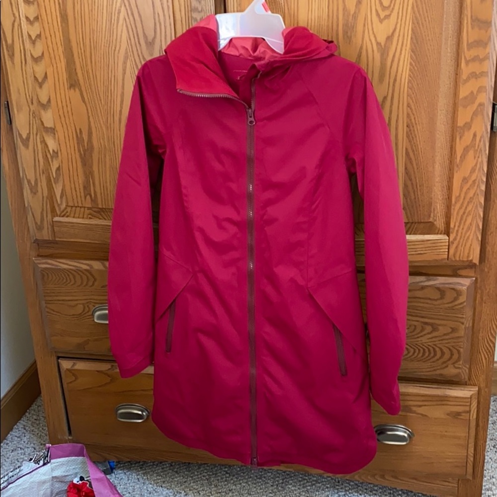 Lululemon raincoat